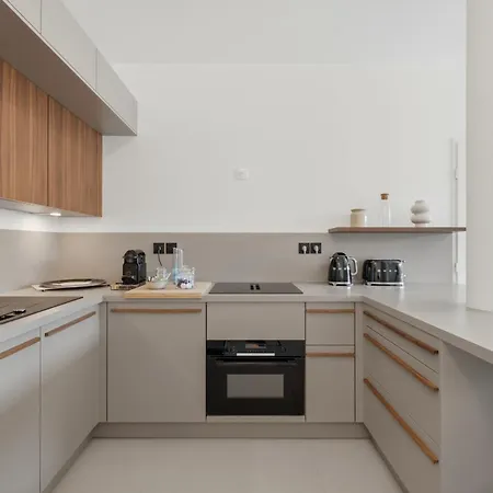 Apartamento Penthouse Le Spazio Close To The Town Center