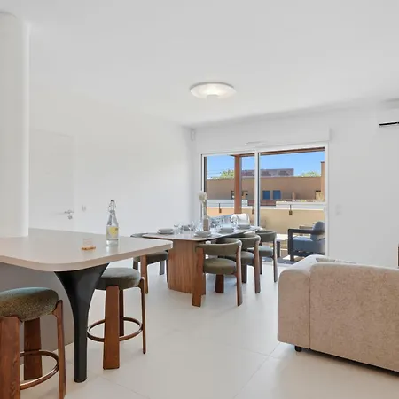 Penthouse Le Spazio Close To The Town Center Apartmán Castries
